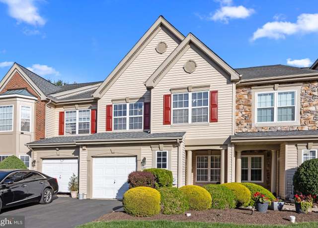 Property at 205 White Pine Ct, Warwick, PA 18974, 3 beds, 2.5 baths