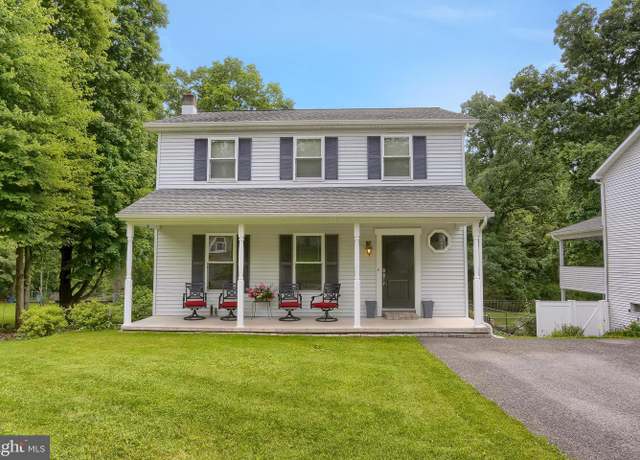 Property at 937 Meadow Ln, Millersburg, PA 17061, 3 beds, 1.5 baths