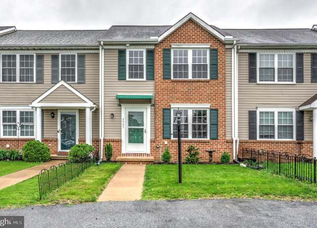 Property at 2407 Franklin Dr, East Petersburg, PA 17520, 3 beds, 2 baths