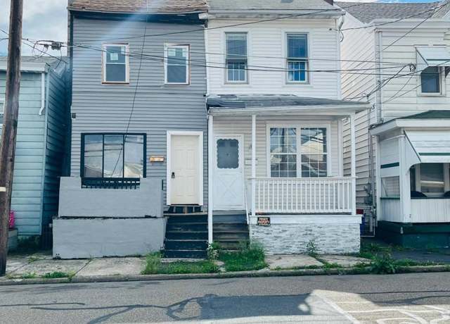 Property at 34 N 3rd St, Saint Clair, PA 17970, 2 beds, 1 bath