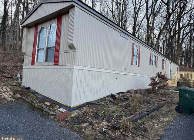 Property at 2580 Lewisberry Rd, York Haven, PA 17370, 3 beds, 2 baths