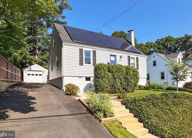 Property at 5029 22nd St S, Arlington, VA 22206, 4 beds, 3 baths