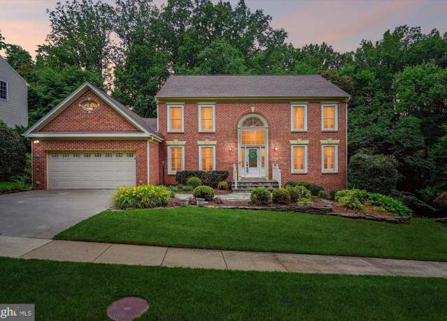 Property at 7936 Lobelia Ln, Springfield, VA 22152, 4 beds, 3.5 baths