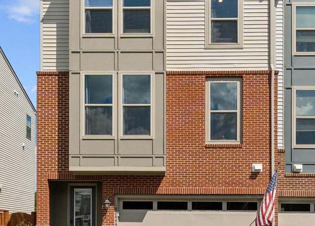 Property at 42444 Dogwood Glen Sq, Sterling, VA 20166, 4 beds, 3.5 baths