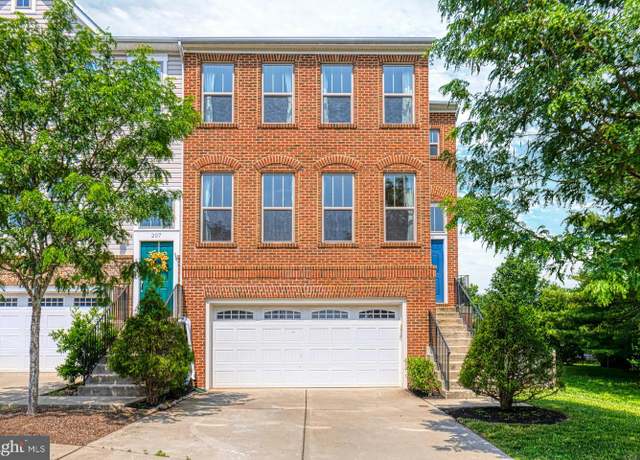 Property at 209 Natural Ter SW, Leesburg, VA 20175, 3 beds, 3.5 baths