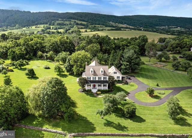 Property at 34844 Apple Pride Ct, Round Hill, VA 20141, 5 beds, 4.5 baths