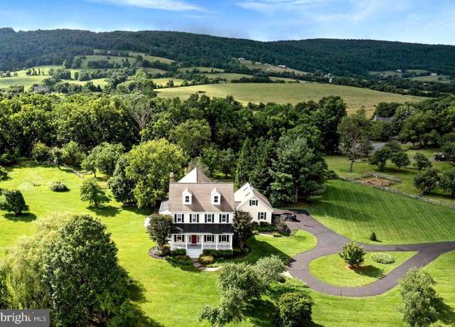 Property at 34844 Apple Pride Ct, Round Hill, VA 20141, 5 beds, 4.5 baths