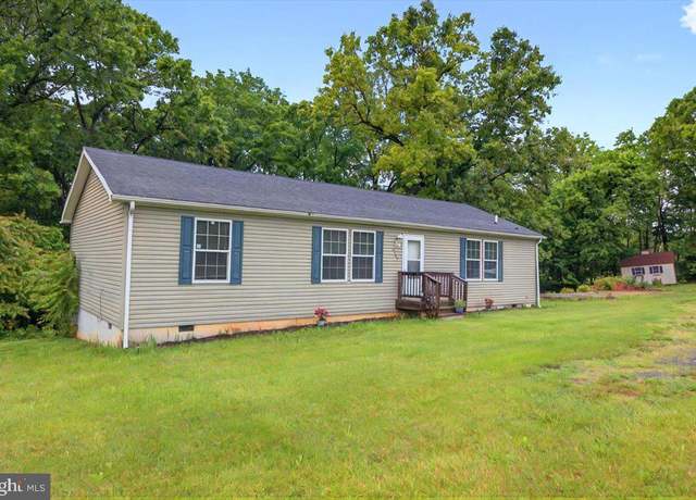 Property at 4767 S Ox Rd, Edinburg, VA 22824, 3 beds, 2 baths