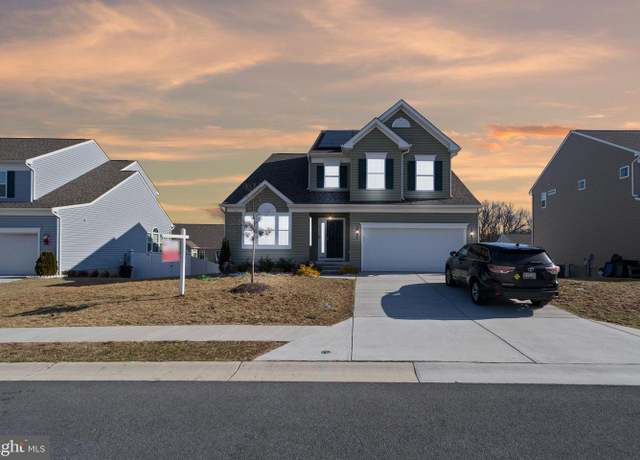 Property at 10 Alyssum St, Taneytown, MD 21787, 5 beds, 3.5 baths