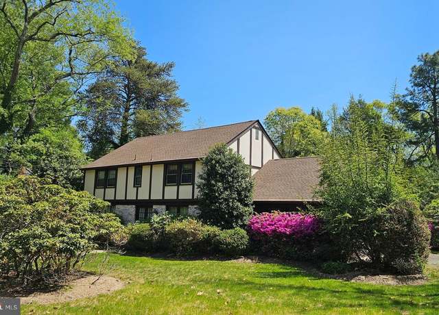 Property at 1293 Marlkress Rd, Cherry Hill, NJ 08003, 4 beds, 2.5 baths