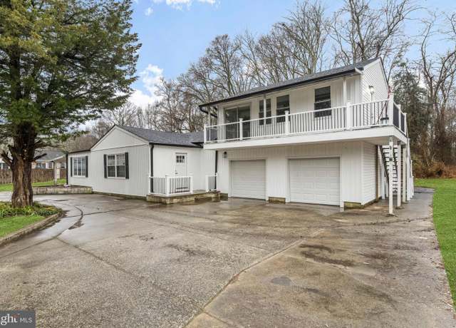 Property at 15 Tennessee Ave, Cape May Court House, NJ 08210, 5 beds, 2.5 baths