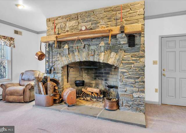 Property at 450 Franklin St, Franklinville, NJ 08322, 3 beds, 2.5 baths