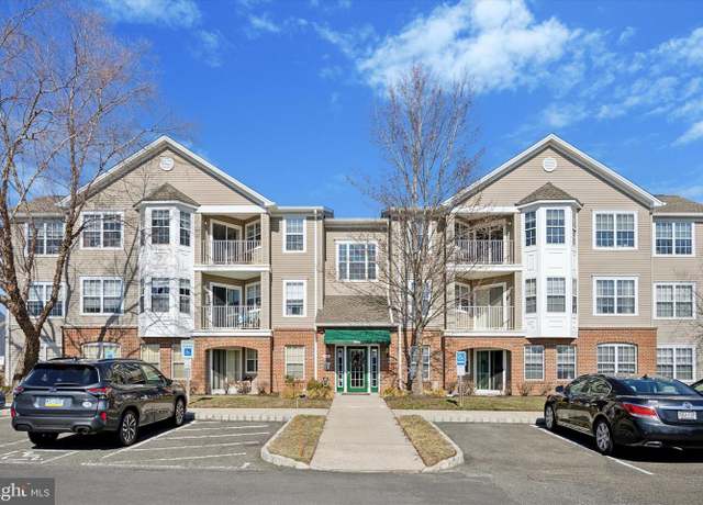 Property at 833 Mowat Cir, Hamilton, NJ 08690, 2 beds, 2 baths