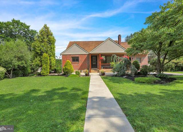Property at 125 W 38th St, Reading, PA 19606, 3 beds, 2.5 baths