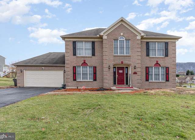 Property at 59 Sunshine Cir, Lewistown, PA 17044, 4 beds, 2.5 baths