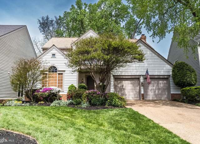 Property at 9720 Hidden Valley Rd, Vienna, VA 22181, 4 beds, 3.5 baths