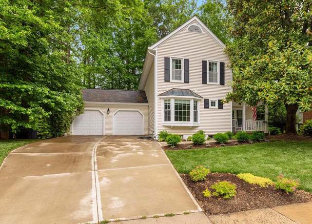 Property at 9206 Northedge Dr, Springfield, VA 22153, 3 beds, 3 baths