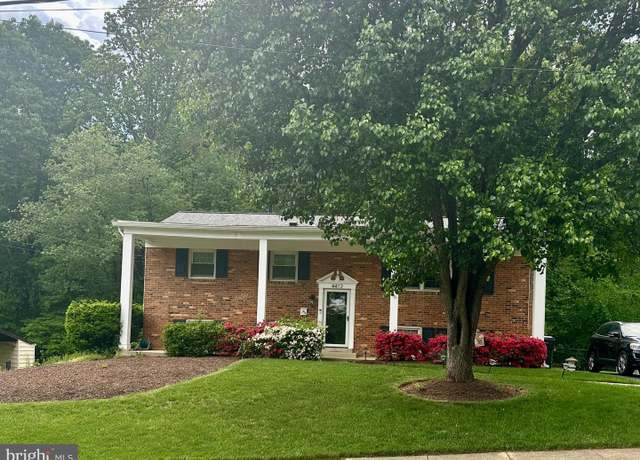 Property at 4412 Westfield Dr, Fairfax, VA 22032, 4 beds, 2 baths
