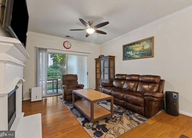 Property at 12921 Centre Park Cir #102, Herndon, VA 20171, 2 beds, 2 baths
