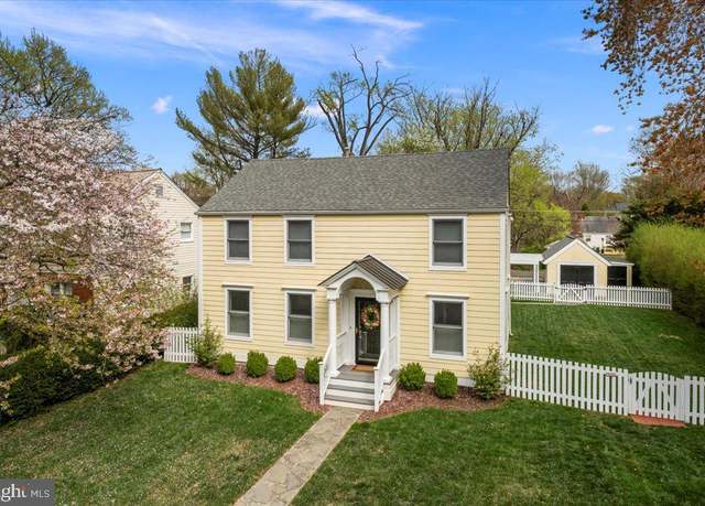 Property at 6407 13th St, Alexandria, VA 22307, 3 beds, 2.5 baths