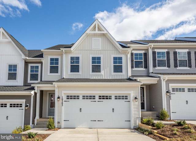 Property at 10630 Afton Grove Ct, Fredericksburg, VA 22408, 4 beds, 3.5 baths