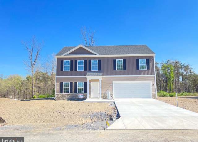 Property at 224 Sanibel Way, Martinsburg, WV 25405, 4 beds, 2.5 baths
