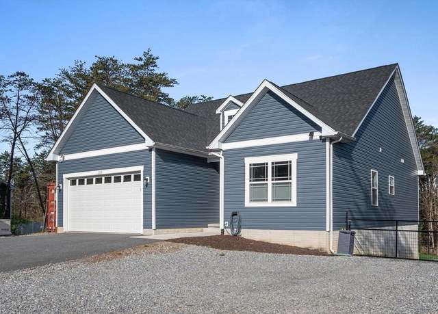 Property at 123 Pine Cone Rd, Kearneysville, WV 25430, 3 beds, 2 baths