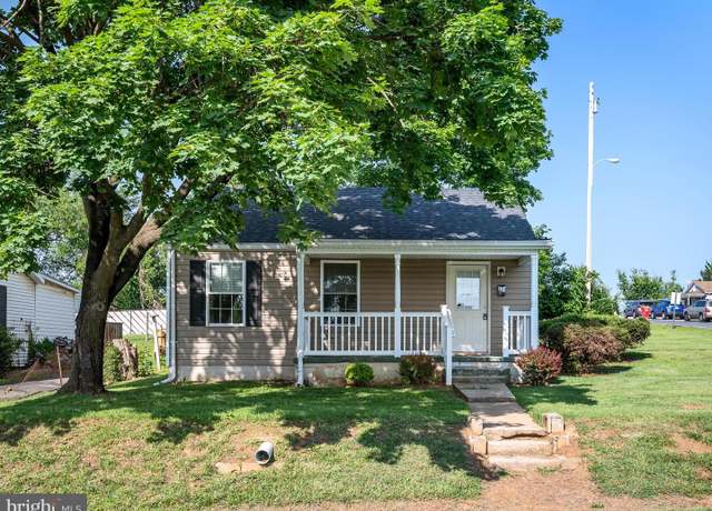 Property at 111 S Buchannan St, Ranson, WV 25438, 2 beds, 1 bath