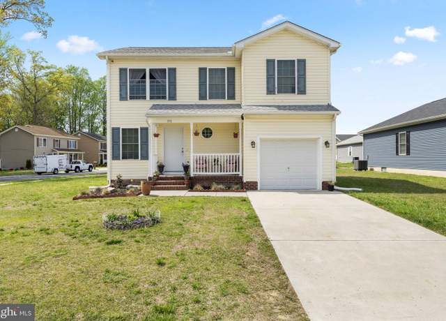 Property at 190 Rollin Ct, Dover, DE 19901, 4 beds, 2.5 baths