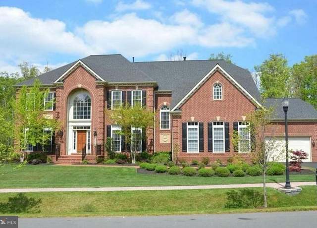 Property at 11209 Greenbriar Preserve Ln, Potomac, MD 20854, 5 beds, 5.5 baths