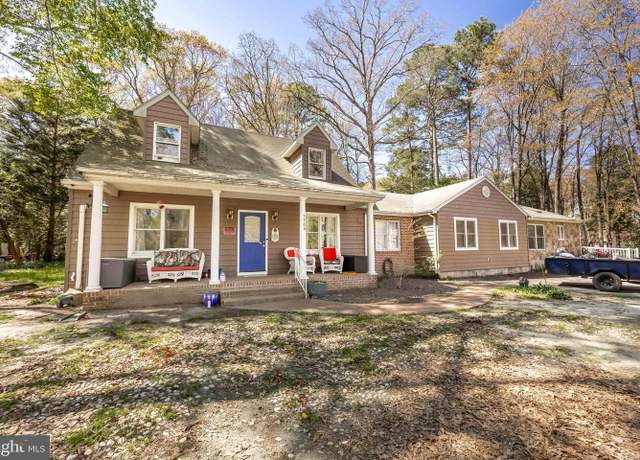 Property at 1708 E Clear Lake Dr, Salisbury, MD 21804, 4 beds, 3 baths