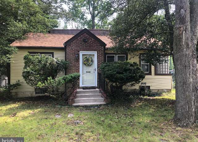 Property at 41 Spring Lake Dr, Clementon, NJ 08021, 4 beds, 2 baths