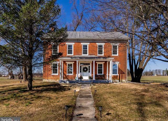 Property at 320 S Middlesex Rd, Carlisle, PA 17015, 4 beds, 1.5 baths