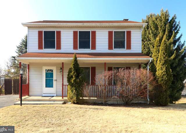 Property at 246 First Ave, State College, PA 16801, 3 beds, 2.5 baths