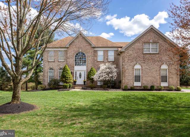 Property at 4 Alexandra Ct, Glen Mills, PA 19342, 4 beds, 2.5 baths