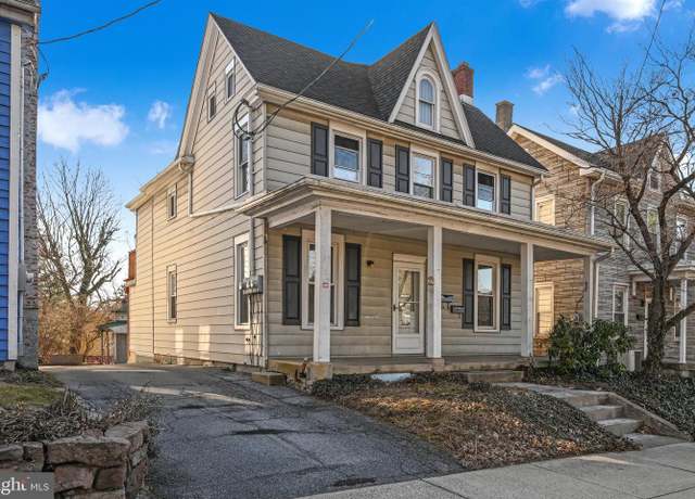 Property at 344 W Main St, Ephrata, PA 17522, 4 beds, 2 baths