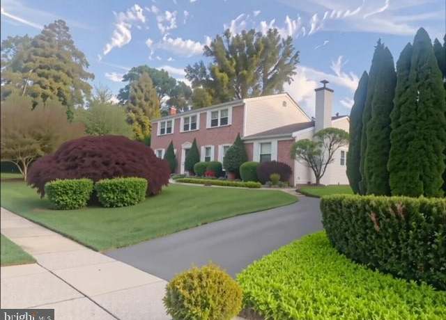 Property at 7810 Cobden Rd, Laverock, PA 19038, 4 beds, 2.5 baths