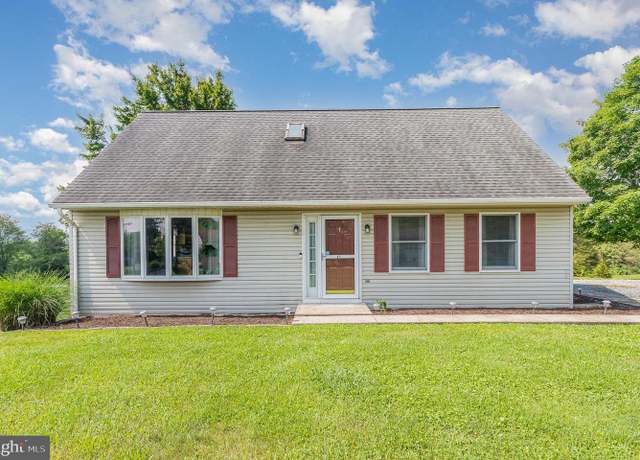 Property at 45 Kenmar Dr, Shermans Dale, PA 17090, 3 beds, 2 baths