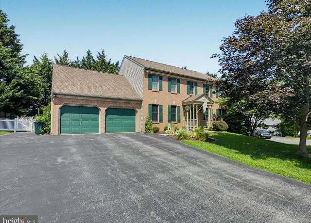 Property at 94 Penny Ln, York, PA 17402, 4 beds, 2.5 baths
