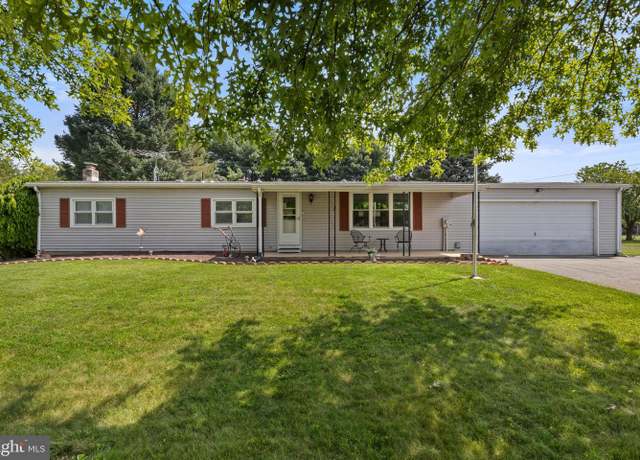 Property at 985 Valley View Rd, Hellam, PA 17406, 3 beds, 2 baths