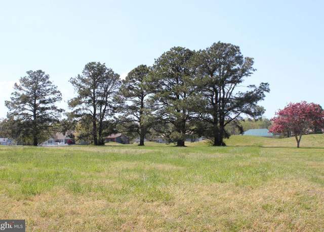 Property at 287 Navigator Dr, Greenbackville, VA 23356