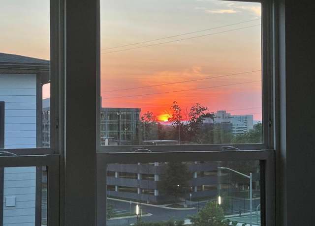 Property at 12850 Mosaic Park Way Unit V, Herndon, VA 20171, 2 beds, 2 baths