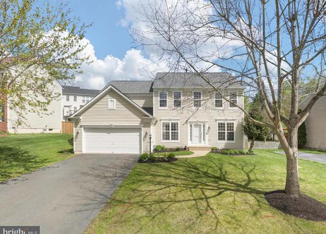 Property at 14955 Chicory Ct, Woodbridge, VA 22193, 4 beds, 3.5 baths