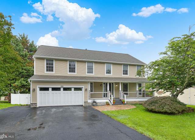 Property at 359 Eustace Rd, Stafford, VA 22554, 5 beds, 3.5 baths