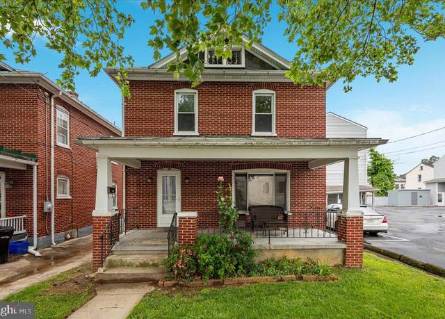 Property at 21 W Pall Mall St, Winchester, VA 22601, 4 beds, 1 bath