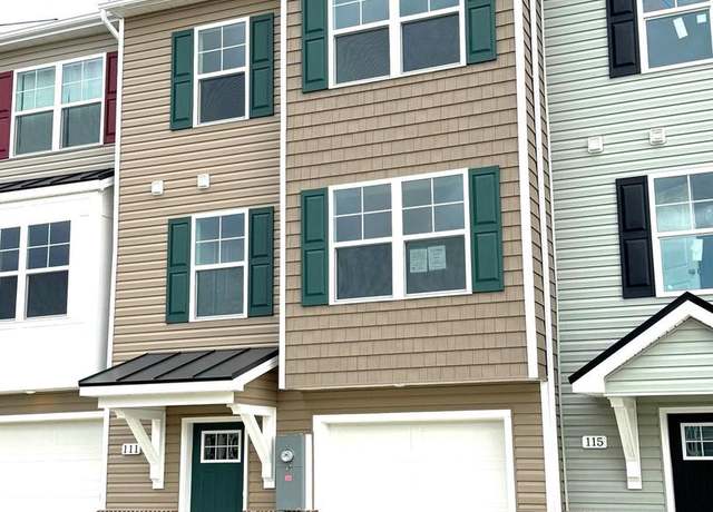 Property at 106 Moses Dr, Martinsburg, WV 25405, 4 beds, 3 baths