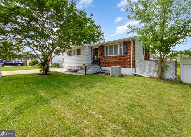 Property at 1206 Oakwood Rd, Glen Burnie, MD 21061, 2 beds, 2 baths