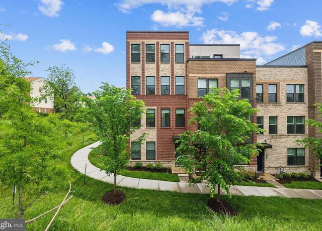 Property at 4418 Roland Heights Ave, Baltimore, MD 21211, 4 beds, 4.5 baths