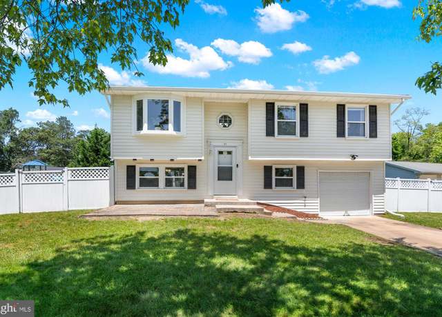 Property at 27 Greystone Cir, Waldorf, MD 20602, 3 beds, 2 baths