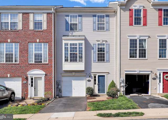 Property at 2475 Lakeside Dr, Frederick, MD 21702, 3 beds, 3.5 baths